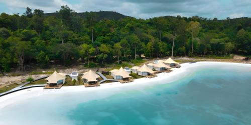 Galang Complejo | Kiki Beach Resort, Batam