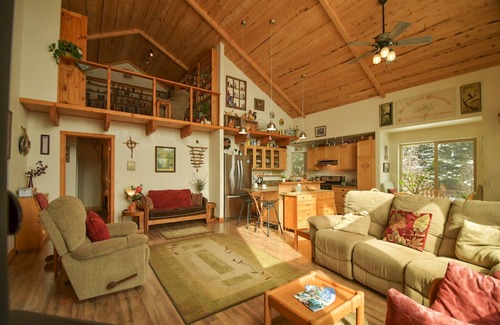 Fritz Creek Condominio | Kilcher Family Historic Homestead - Northgate Haus - Adventure or Relax