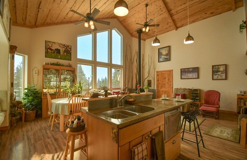 Fritz Creek Condominio | Kilcher Family Historic Homestead - Northgate Haus - Adventure or Relax
