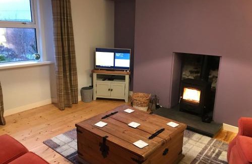 Tongue Casa | Kildinguie - Traditional Cottage - on NC 500 Route