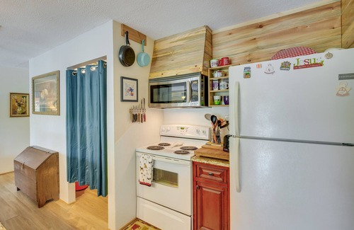 Kilgore Cabaña | Kilgore Lakefront Home w/ Private Dock & Pier!