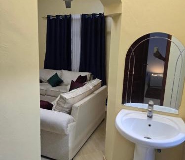 Kilifi Cama Y Desayuno | Kilifi Classy One Bedroom Airbnb