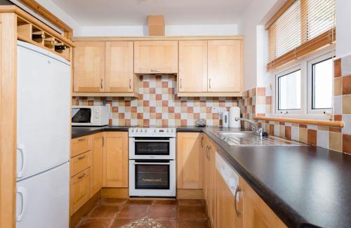 Kilkee Casa | Kilkee Townhouse by Trident Holiday Homes