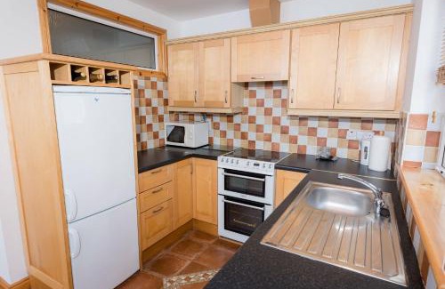 Kilkee Casa | Kilkee Townhouse by Trident Holiday Homes