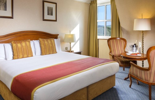 Killarney Hotel | Killarney Avenue Hotel