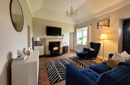 Kinuary Casa | Killawalla Cottage, Westport.
