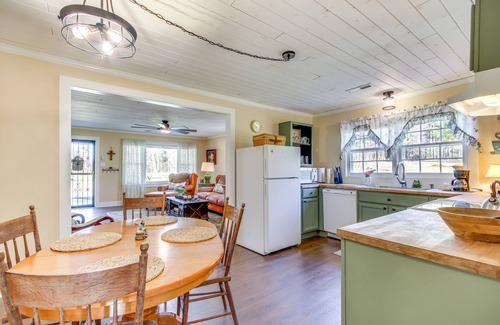 Killen Cabaña | Killen Vacation Rental ~ 4 Mi to Wilson Lake!