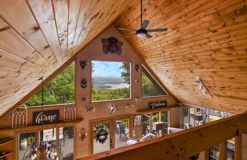 Ridges Over the Lake Chalet De Esquí | Paved Roads, Pickleball, Killer Views of Lake, Hot Tub