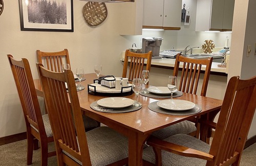 Central Vermont- Killington Condominio | Killington Sun Dog Trail ski-on ski-off 2 bedroom 2 bathroom 1st floor condo