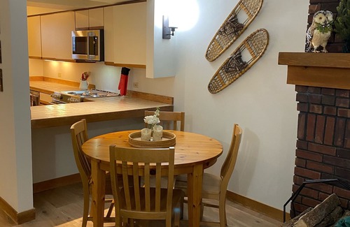 Central Vermont- Killington Condominio | Ski On / Ski Off! Killington, VT - 2 camas, 2 baños, para 6 personas