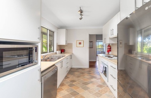 Killcare Casa | 'Killy Beach House' by Accom Holidays