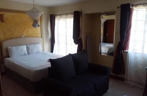 Ngara West Cama Y Desayuno | Kim Suites - Mvuli Studio Apartment