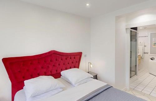 Osny Casa | Kimia Suite Room