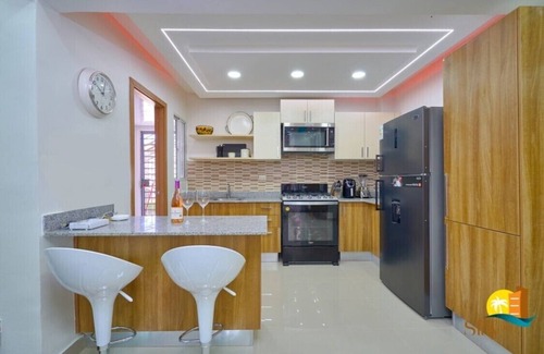 Punal Apartamento | KING SIZe PENTHOUSE| JACUZZI| POOL TABLE| BBQ