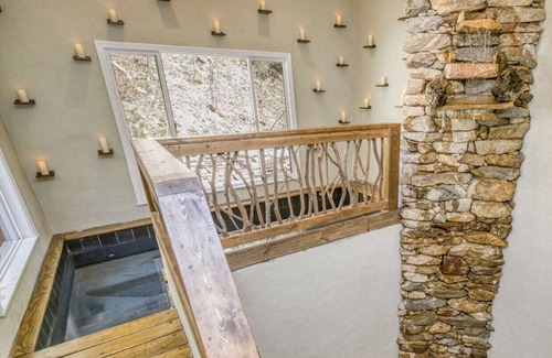 Franklin Casa | Kindling Falls - 60ft Waterfall!