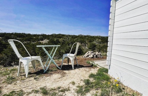 Dripping Springs Cabina | Kindness Cabin @ 13 Acres - Yoga/Stargaze/Hike