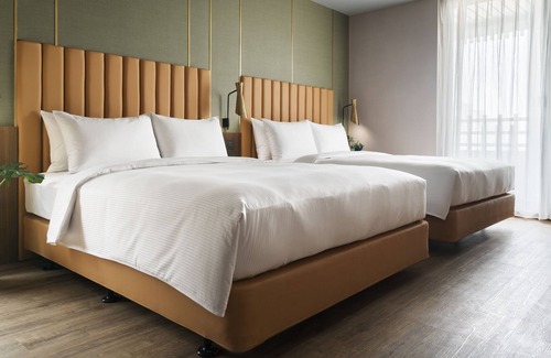 West Central District Hotel | Kindness Day Hotel