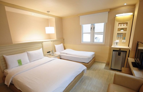 Kaohsiung City Centre Hotel | Kindness Hotel Liouhe Night Market Zhongzhen