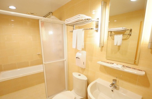 Kaohsiung City Centre Hotel | Kindness Hotel Liouhe Night Market Zhongzhen