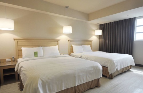 Sinsing District Hotel | Kindness Hotel Liouhe Night Market Qixian