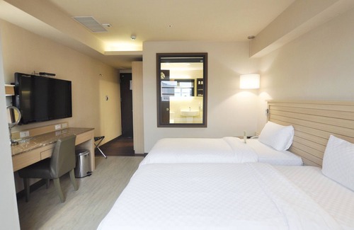 Sinsing District Hotel | Kindness Hotel Liouhe Night Market Qixian