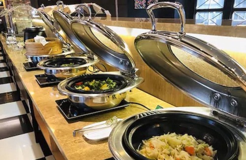 Sinsing District Hotel | Kindness Hotel Liouhe Night Market Qixian