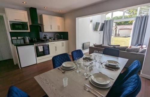 Sidmouth Casa | Kinetic Stays - Serenity Holiday Cottages
