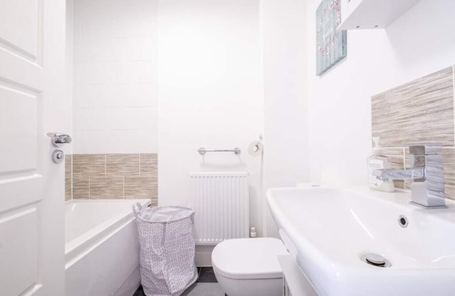 Kempston Casa | King Alfred by Our Home Short Stays