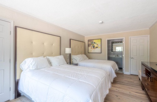Wappapello Complejo | KIng and queen rooms adjoin w/ high speed internet