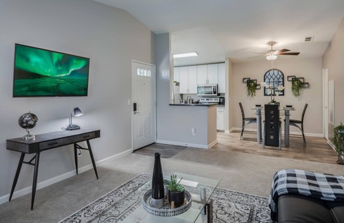 Rocklin Apartamento | King Bed Cosy Master Suite, largas estancias son bienvenidas
