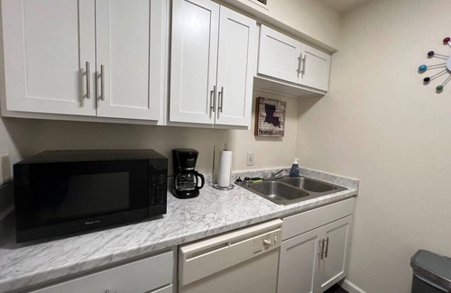 Mid City South Apartamento | King bed first floor Mid City with Parking