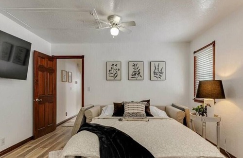 West Valley City Casa | King Bed, Full Kitchen, Central Location!