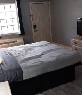 Jackson Apartamento | King Bed Hotel Room 216