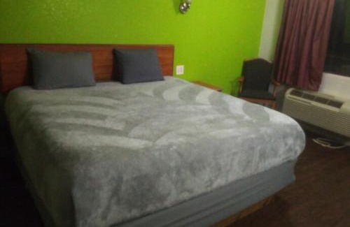 Livingston Apartamento | King Bed Hotel Studio 110