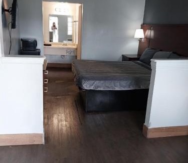 Jackson Apartamento | King Bed Hotel Suite 202