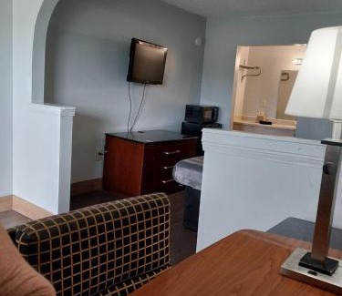 Jackson Apartamento | King Bed Hotel Suite 202