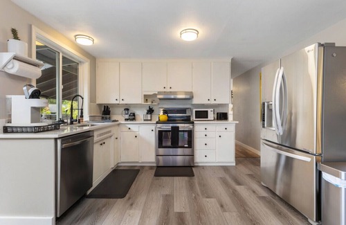 Edmonds Apartamento | King Bed I Piano I Fenced Yard I Pets OK