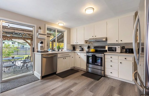Edmonds Apartamento | King Bed I Piano I Fenced Yard I Pets OK