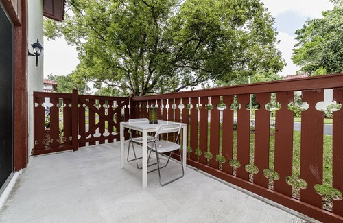 South Daytona Casa | King bed Pet-Friendly Executive Home, Daytona Beach: Minutes to Beach Speedway