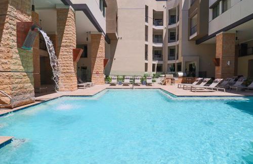 North Scottsdale Apartamento | King Bed - Pool-Roku Tv-Free Parking -Barrett Jackson G3061