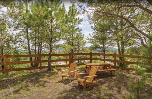 Hot Springs Alquiler De RV | King Bed & Private Bath - Black Hills Eagle Tipi