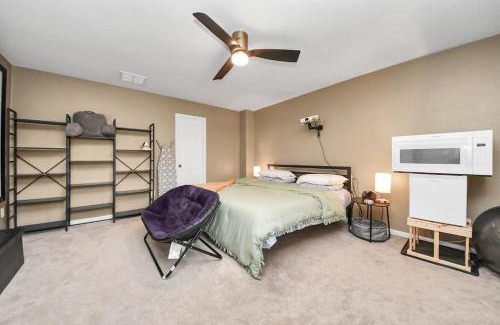 Barker Casa | King Bed Private Bathroom.Fast Wi-fi.Projector