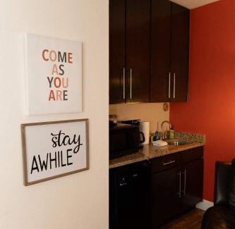 Eureka Springs Historic District Apartamento | King Bed Studio Walk to Downtown Parking