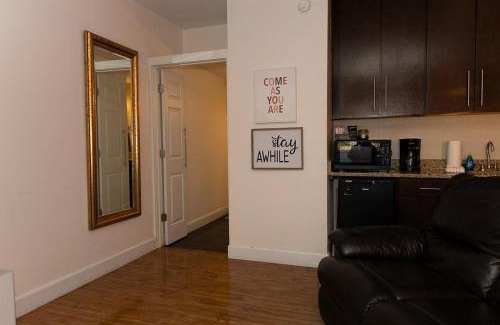 Eureka Springs Historic District Apartamento | King Bed Studio Walk to Downtown Parking