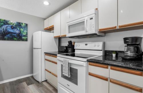 Gulfport Apartamento | KING BED Well-Located Cozy Townhouse Retreat