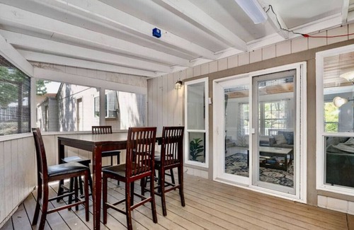 North Auburn Casa | ✯King Bed✯ WFH ☊ w/FAST Internet, Family friendly!