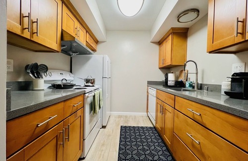 Santa Clara Condominio | King bedroom with full amenities