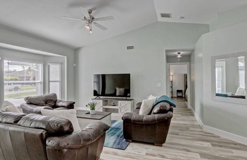 Royal Palm Beach Casa | Private Heated Pool ~ BBQ ~ Patio ~ King Beds