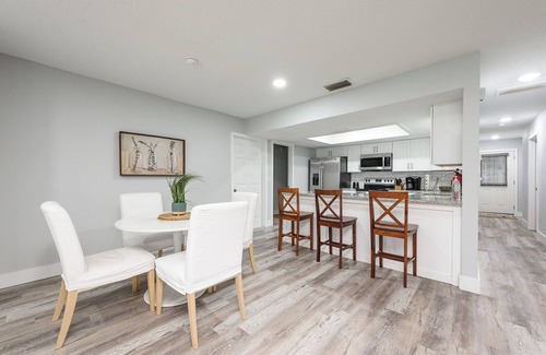 Daytona Beach Casa | KING BEDS! Spacious, Central, Quiet