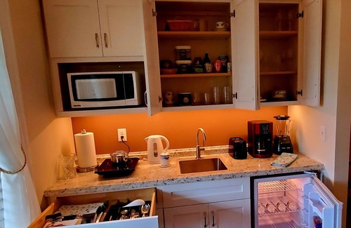 Milton Casa | King Charles Suite, No added fees or cleaning charges.